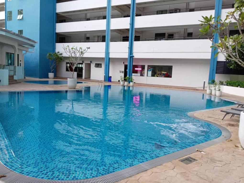 Pantai Puteri Melaka - Seaview 2 Bedroom Tanjung Kling ภายนอก รูปภาพ